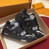 SA005-005-01-02 SA00501 High Quality Shoes Sneakers