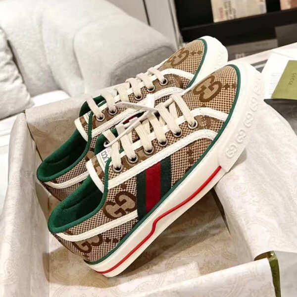 SB00101 High Quality Shoes Sneakers