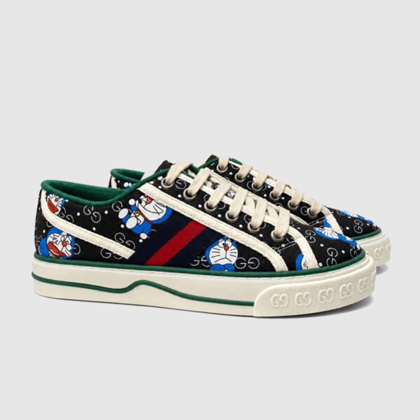 SB001-001-057-01 SB00106 High Quality Shoes Sneakers