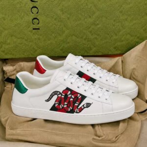 SB002-002-08-02 SB002010 High Quality Shoes Sneakers