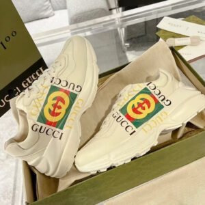 SB003-003-02-01 SB00302 High Quality Shoes Sneakers