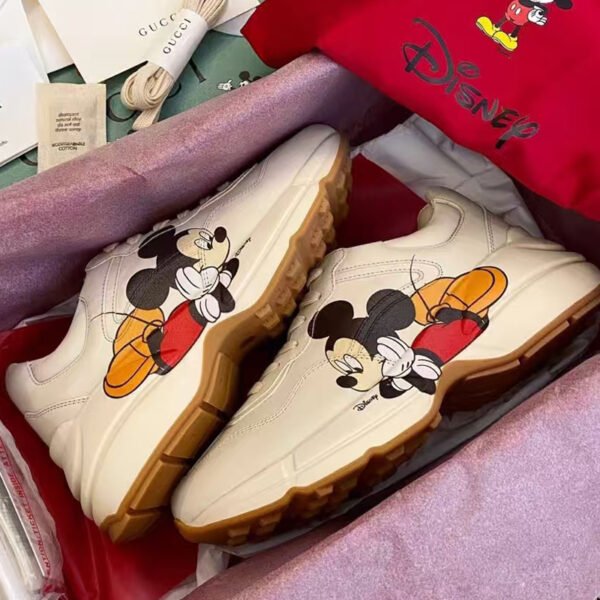 SB003-003-03-01 SB00306 High Quality Shoes Sneakers