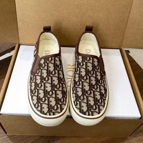 SD005-005-043-01 SD00503 High Quality Shoes Sneakers